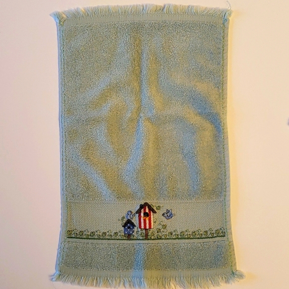 Hand Embroidered Tea Towels, set of 16 holiday/seasonal - Picture 2 of 16